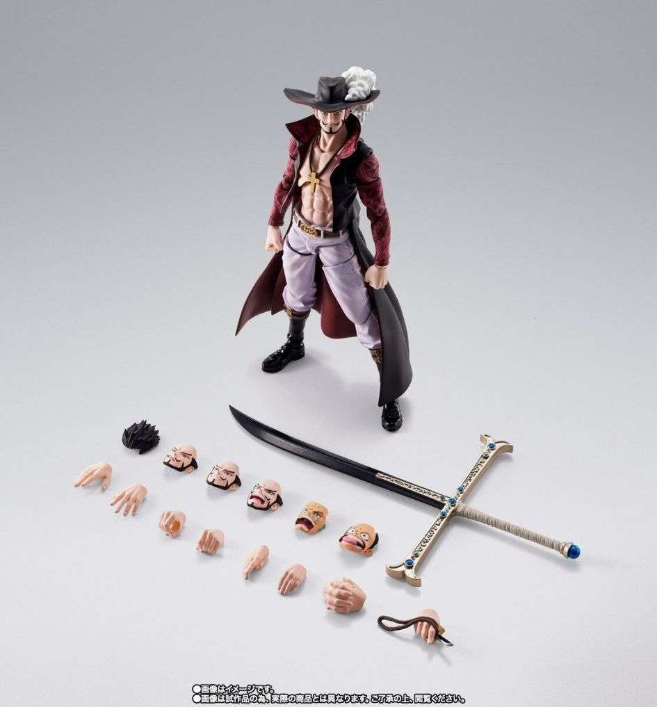 ONE PIECE - Dracule Mihawk - Figurine S.H. Figuarts 16cm - Toys Legacy Collection