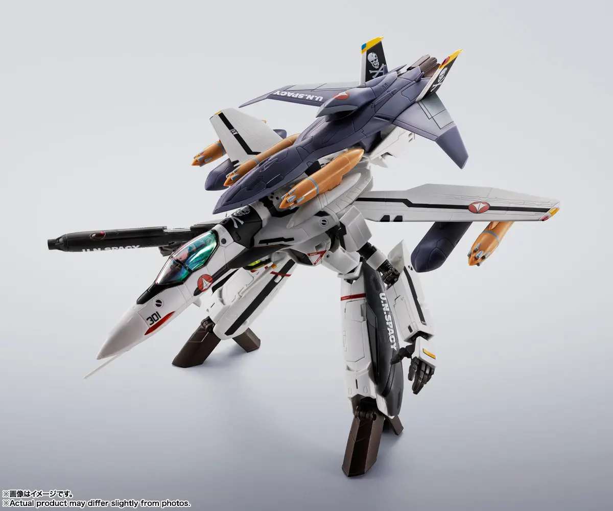 MACROSS - VF-0S Phoenix (QF-2200D-B Ghost) - Fig. Hi-Metal R 14cm - Toys Legacy Collection
