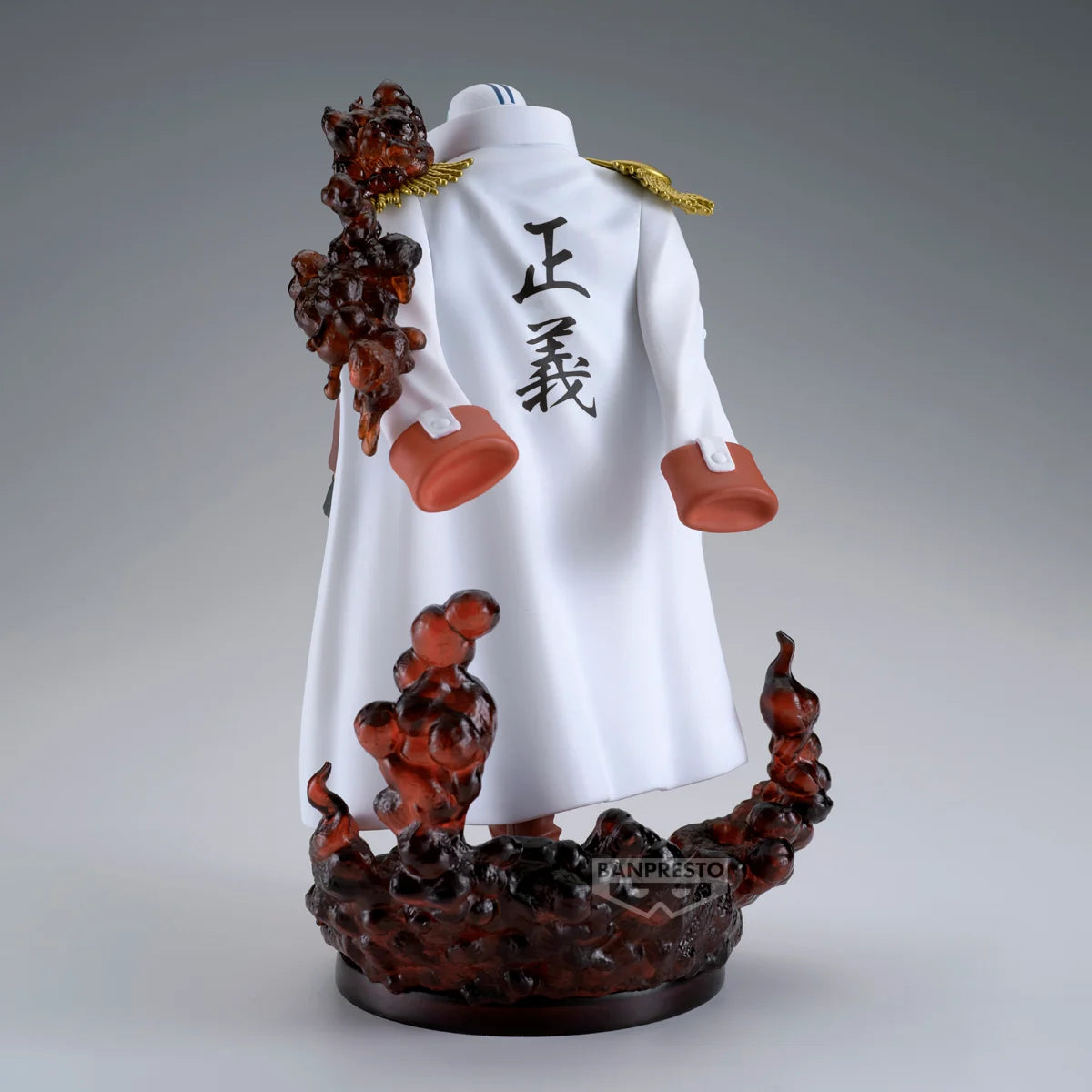 ONE PIECE - Sakazuki - Figurine The Shukko Logia 19cm - Toys Legacy Collection