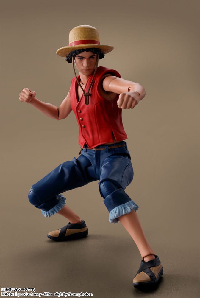 Figurine Monkey D. Luffy de One Piece Netflix, Bandai S.H. Figuarts, 14 cm, pose dynamique, détails précis, collectionner.