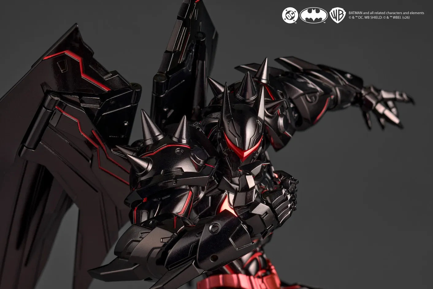 Revoltech Amazing Yamaguchi – Batman Hellbat Suit