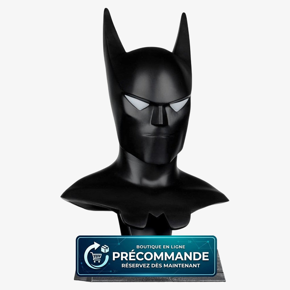 Figurine Batman Beyond de McFarlane Toys, version 1:3, montrant le costume futuriste de Batman de DC Comics.