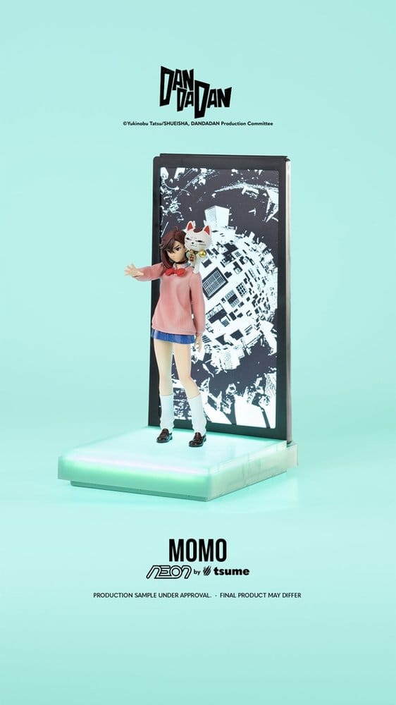 Figurine Dandadan Momo Neon de 25 cm de la marque Tsume, vue de face avec détails lumineux et colorés.