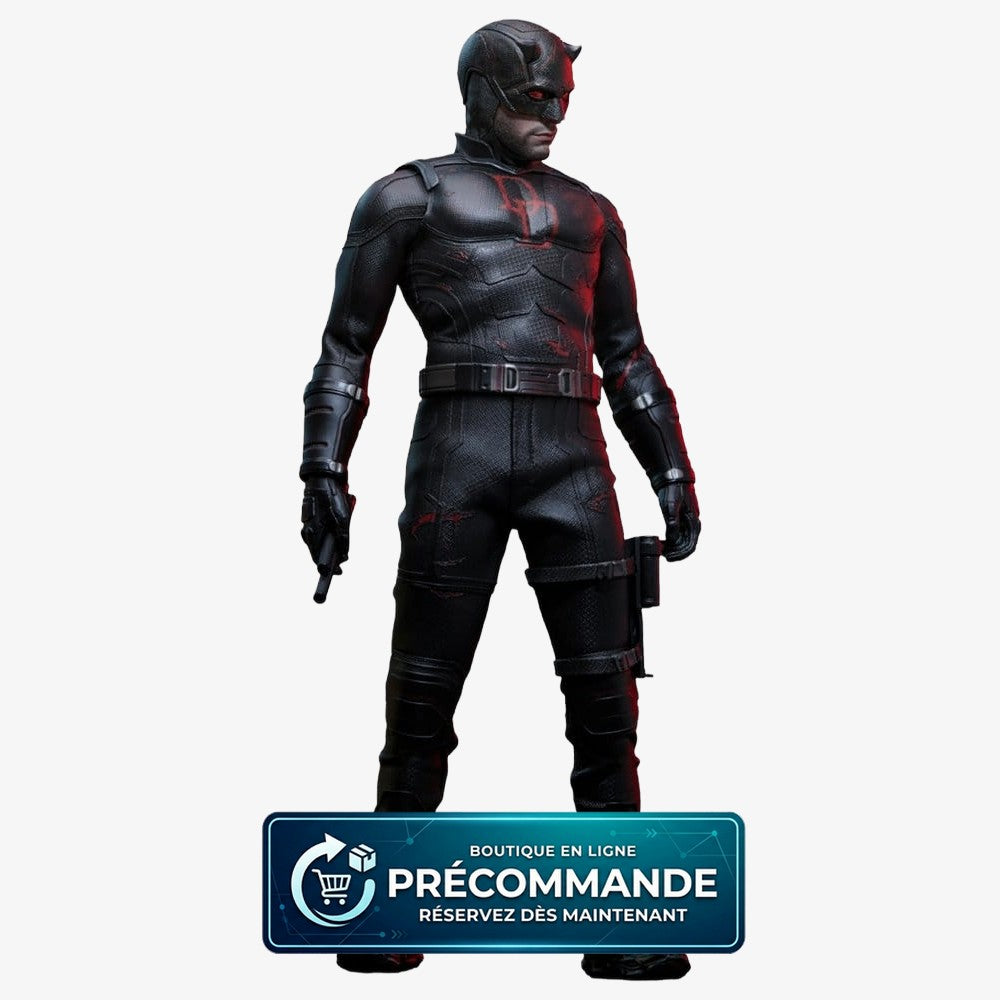Figurine Daredevil 1/6 de 30 cm de Hot Toys, personnage de la série Born Again, montrant Daredevil en costume rouge.