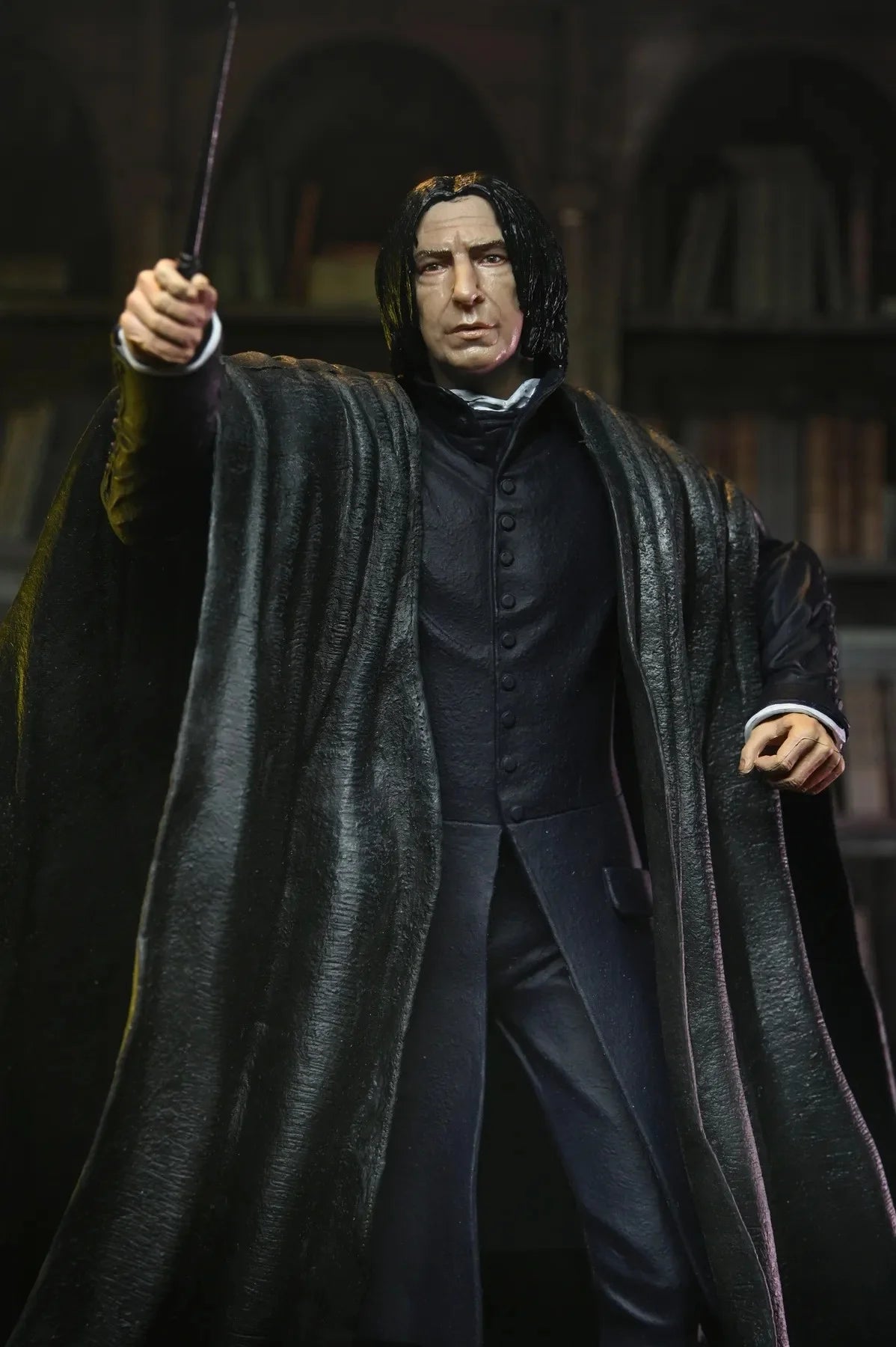 Figurine de Severus Rogue de la collection Harry Potter Legacy, personnage de 17 cm de la marque Neca.