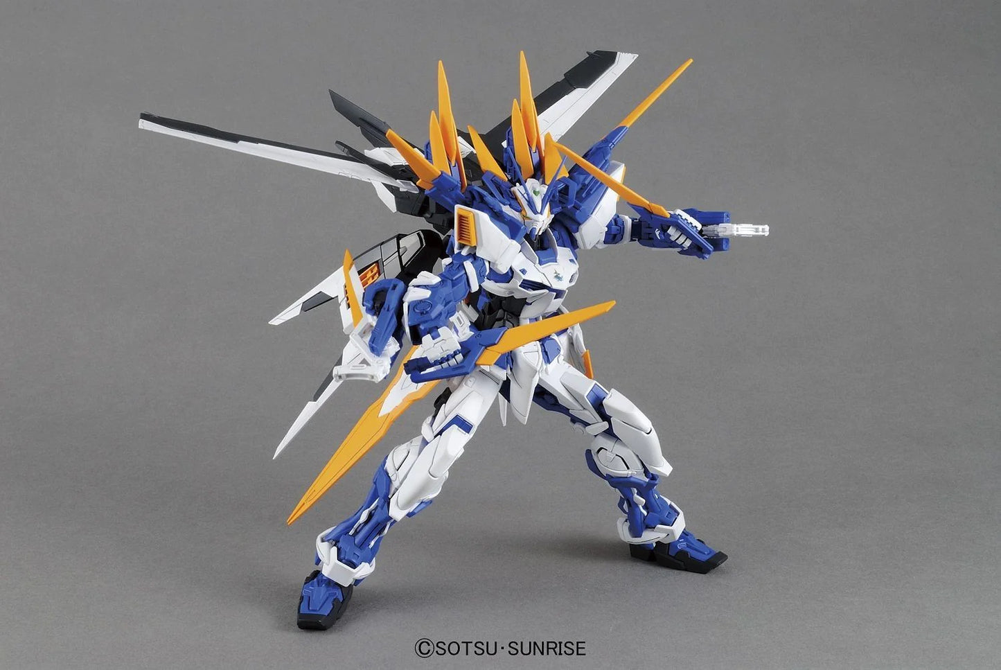 GUNDAM - MG 1/100 Gundam Astray Blue Frame D - Model Kit 18cm - Toys Legacy Collection