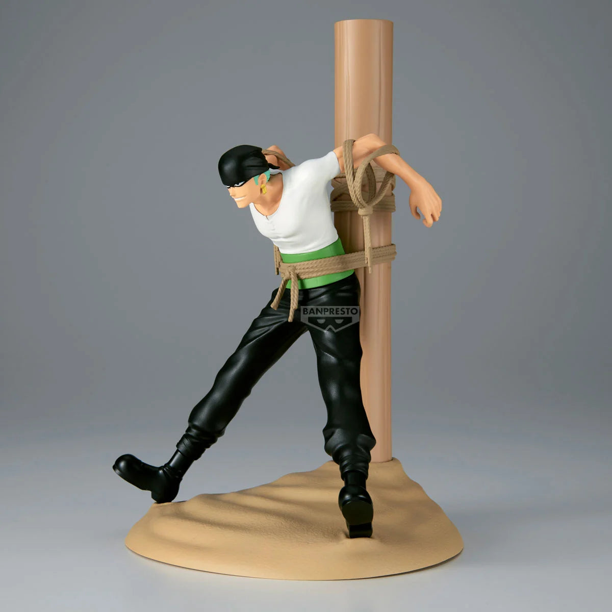 ONE PIECE - Zoro - Figurine Figure Life 17cm - Toys Legacy Collection