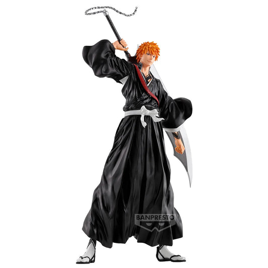 Figurine Banpresto Kurosaki Ichigo Grandista 32cm, personnage de manga Bleach avec détails colorés et posture dynamique.