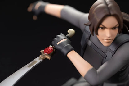 TOMB RAIDER - The legend of Lara Croft - Statuette 19cm - Toys Legacy Collection
