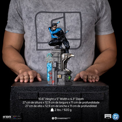 DC COMICS - Nightwing - Statuette Art Scale 1/10 27cm - Toys Legacy Collection