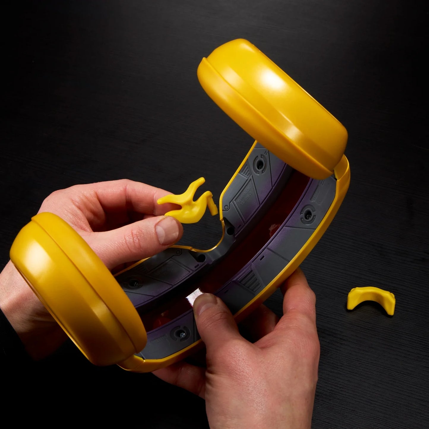Visière Cyclope X-MEN '97 Replica Legend Series pour cosplay, accessoire de rôle, marque Hasbro, détail réaliste.