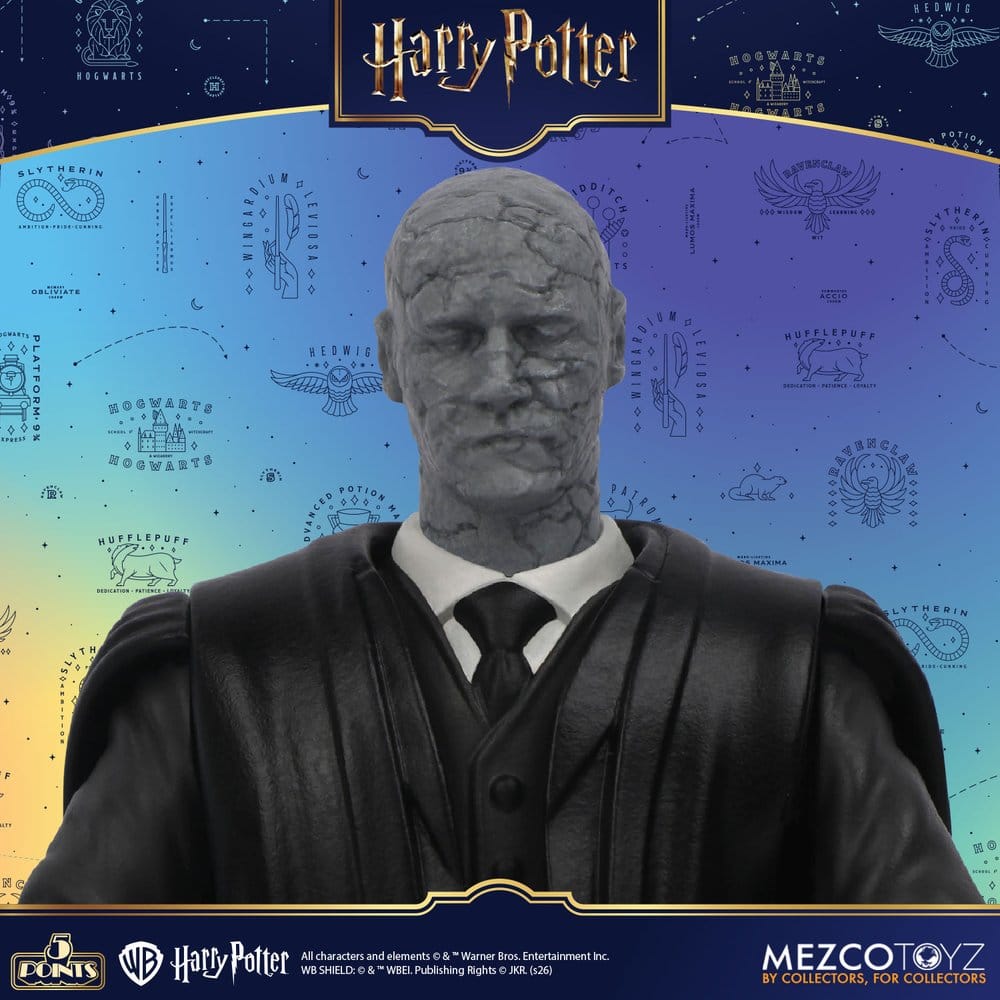 Figurines Harry Potter Mezco Toys, assortiment de 4 figurines de 10 cm, série 1, représentant des personnages magiques.