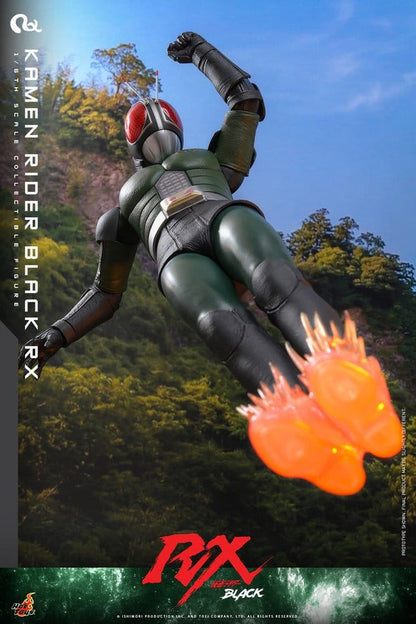 Figurine Kamen Rider Black RX Hot Toys, 31 cm, modèle détaillé de Kamen Rider Black RX en pose dynamique.