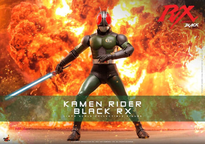 Figurine Kamen Rider Black RX Hot Toys, 31 cm, détaillée, pose dynamique, représentant le héros en costume noir et argent.