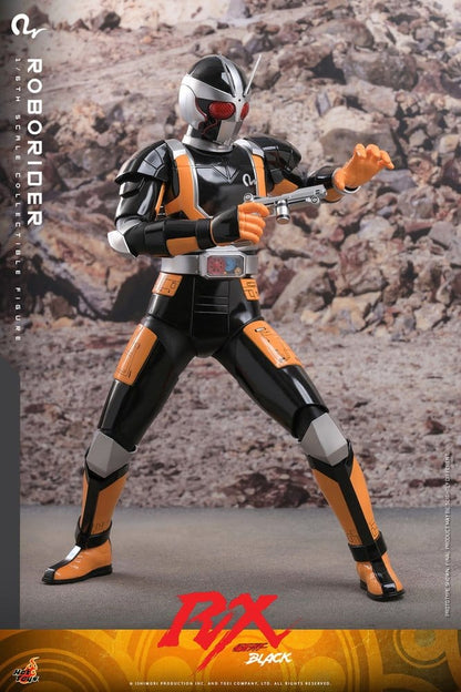 Figurine Kamen Rider Black RX RoboRider de 31 cm de Hot Toys, figurine détaillée du héros de la série.