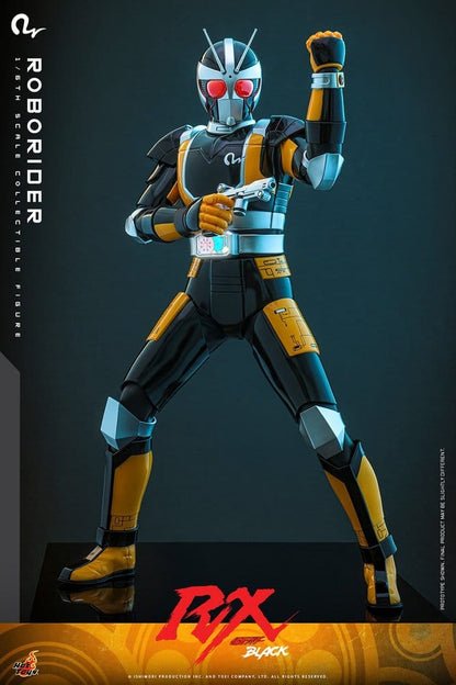 Figurine Kamen Rider Black RX RoboRider de 31 cm, modèle Hot Toys, vue de face avec détails colorés et articulation visible.