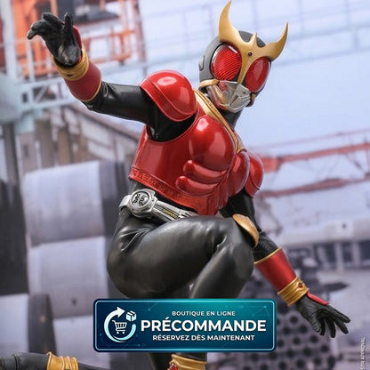 Figurine Kamen Rider Kuuga 1/6 de 31 cm de la marque Hot Toys, détail précis et pose dynamique.