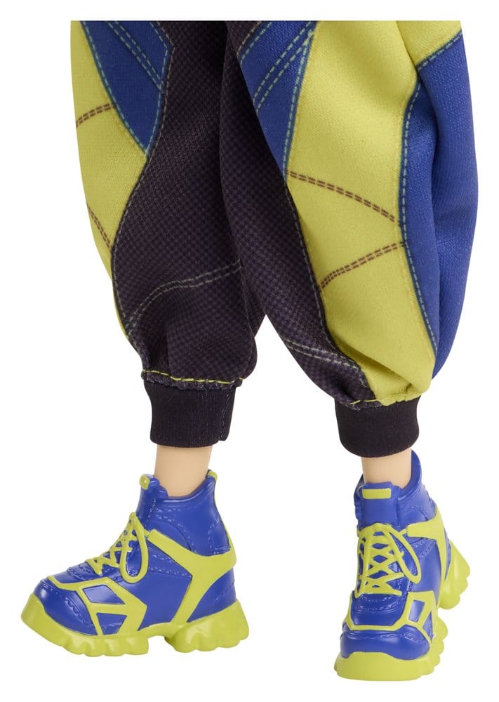 Poupée KPop Demon Hunters Zoey HUNTR/X de Mattel avec détails de vêtements et accessoires, collection de poupées à la mode.