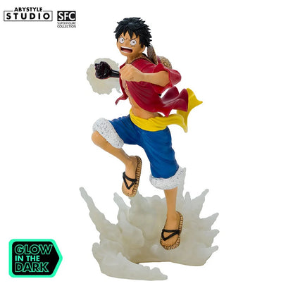 Figurine Luffy One Piece Abystyle, édition phosphorescente, 16 cm, représentant Monkey D. Luffy en pose dynamique.