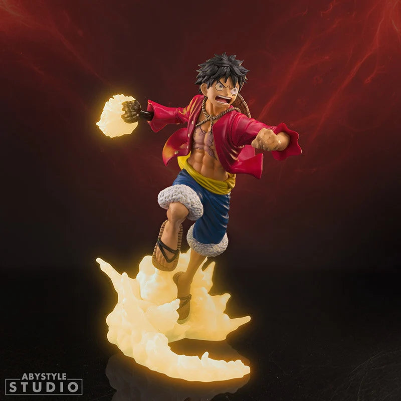 Figurine Luffy One Piece Abystyle, édition phosphorescente, 16 cm, représentant Monkey D. Luffy en pose dynamique.