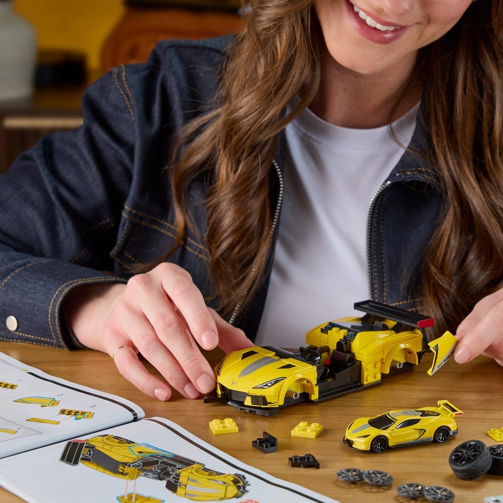 Hot Wheels Speed – Mattel Brick Shop ‘20 Corvette C8.R 1/32