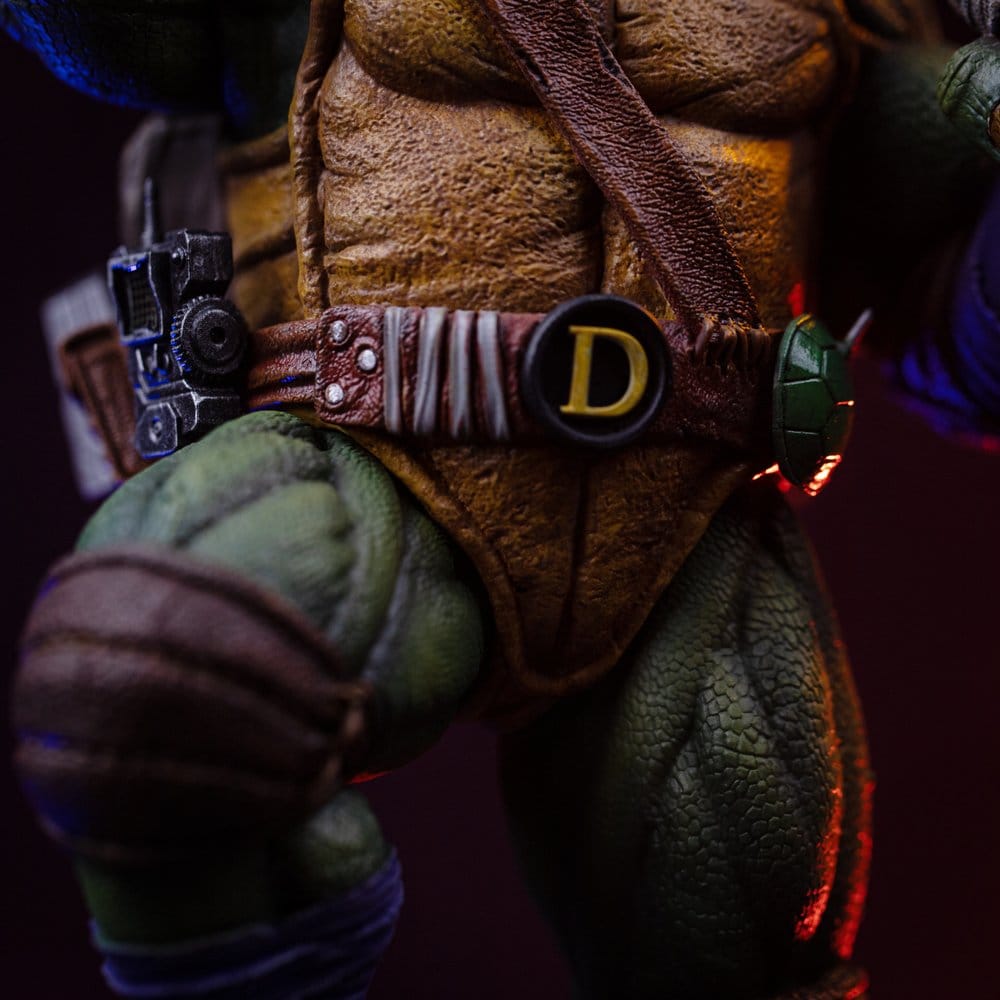 Figurine Donatello Tortues Ninja 1/10 Art Scale Iron Studios, statuette de 32 cm avec détails de la Tortue ninja.