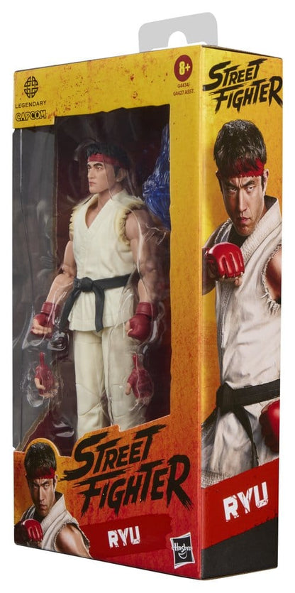 Figurine Ryu Street Fighter de 15 cm de la marque Hasbro, montrant le personnage en posture de combat.