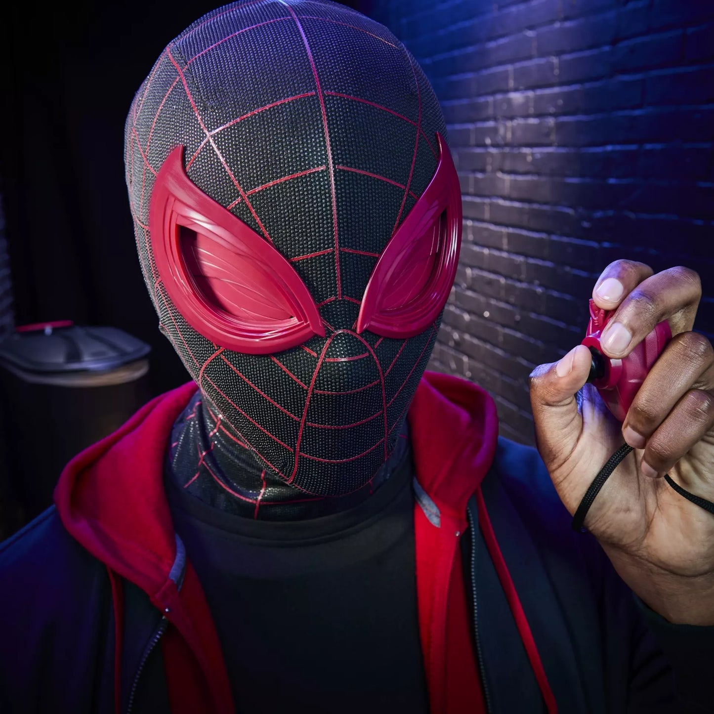Marvel Legends – Masque expressif électronique Spider-Man: Miles Morales 1/1
