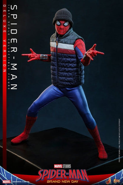 Figurine Spider-Man Deluxe 1/6 de Marvel, 29 cm, marque Hot Toys, pose dynamique et détails réalistes.