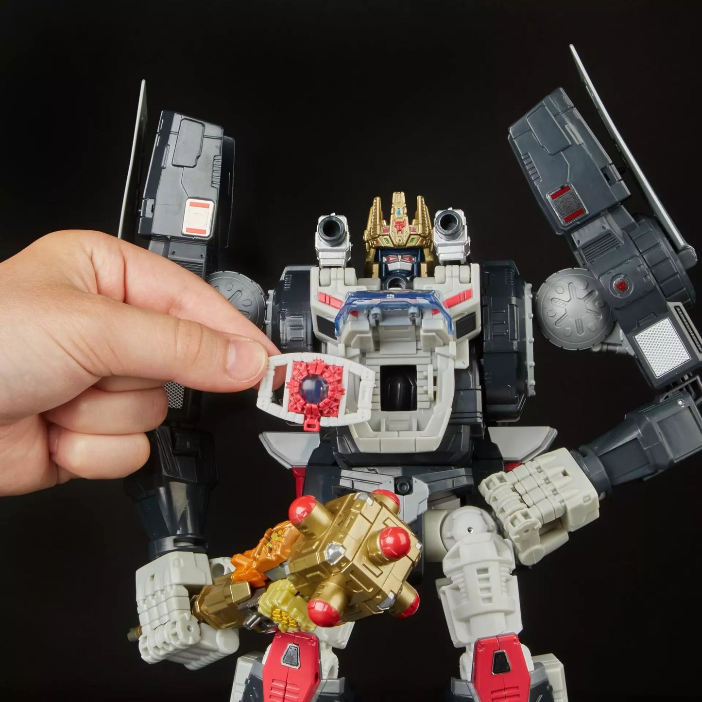 Transformers Generations – Power of the Primes – Optimal Optimus