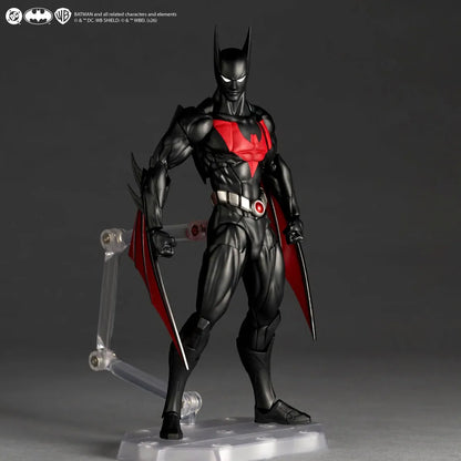 Figurine Revoltech Batman Beyond Classic Ver. d'action, vue de face, avec détails du costume et articulation visible.