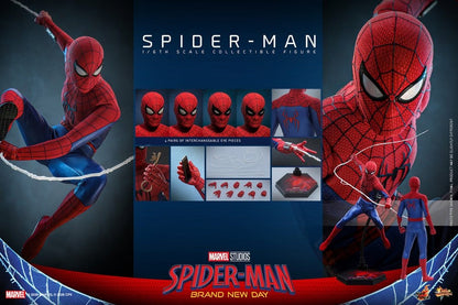 Figurine Spider-Man Hot Toys Marvel, édition Brand New Day, 29 cm, pose détaillée, costume rouge et bleu, figurine de collection.