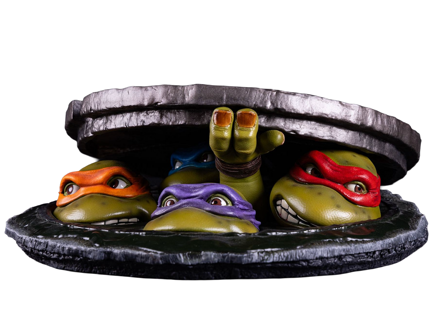 Statue de la figurine TMNT Tortues Ninja en édition de table à l’échelle 1:4 par PCS Collectibles, détails de la figurine en pose dynamique