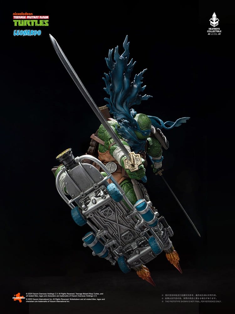 Figure de Leonardo des Tortues Ninja TMNT, version Deluxe, de la marque HeatBoy, haute de 20 cm, pose héroïque.