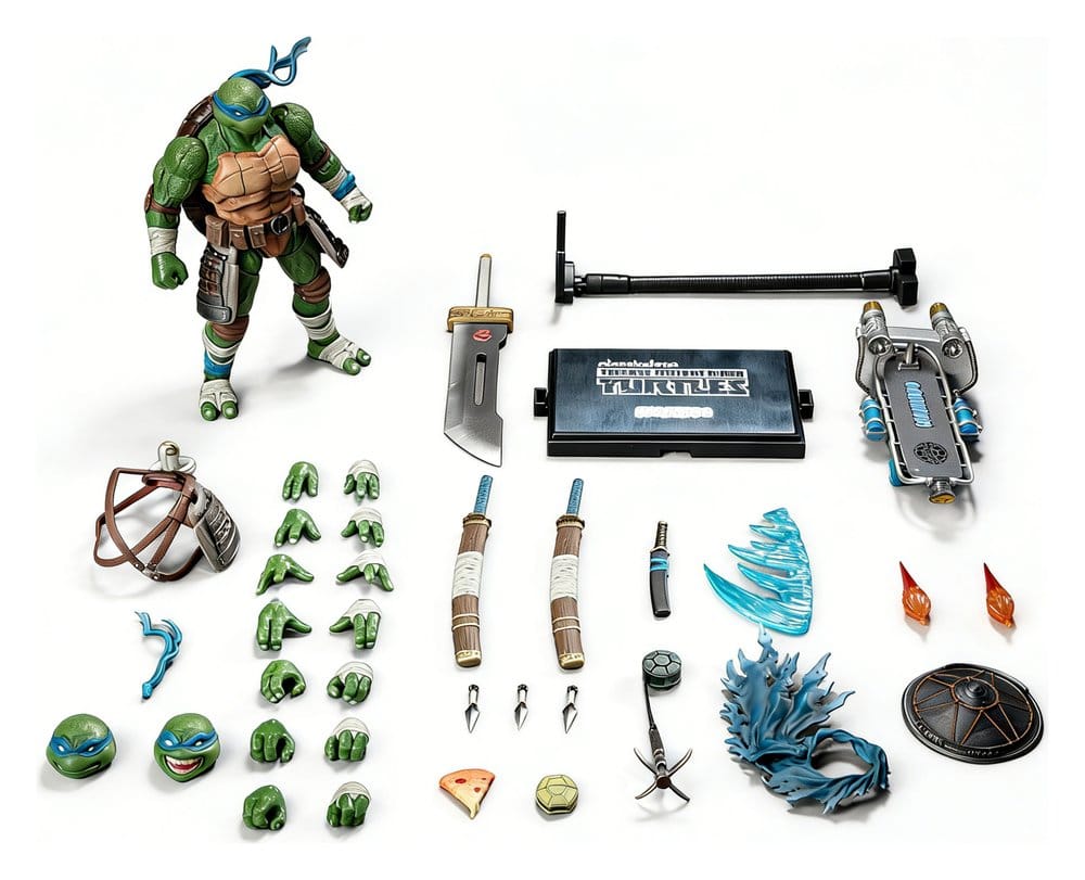 Figurine Leonardo deluxe des Tortues Ninja TMNT, 20 cm, HeatBoy, pose dynamique avec détails colorés.