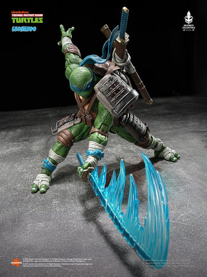 Figurine Leonardo Deluxe des Tortues Ninja TMNT, 20 cm, marque Heatboy, détail de la figurine de ninja en action.