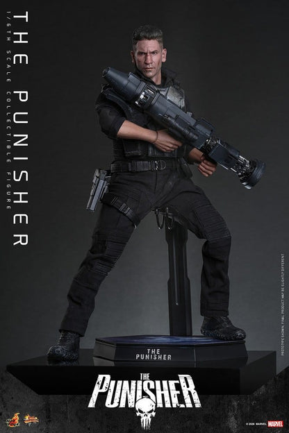 Figurine Marvel The Punisher 1/6 de 31 cm, figurine Hot Toys avec détails réalistes et posture dynamique.