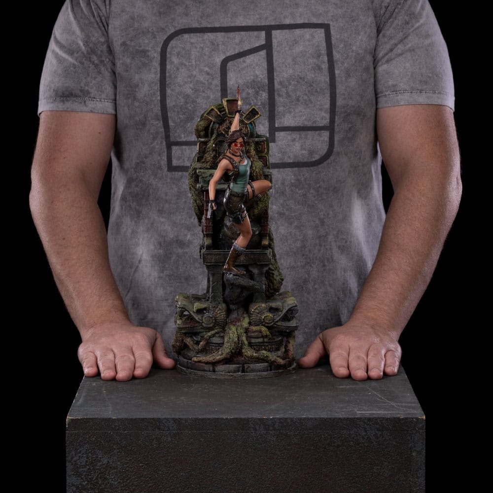 Tomb Raider statuette 1/10 Deluxe Art Scale Lara Croft 36 cm