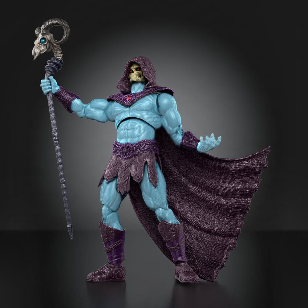 Figurine Skeletor de la collection Masters of the Universe Movie Chronicles, détaillée, debout, avec accessoires, par Mattel.