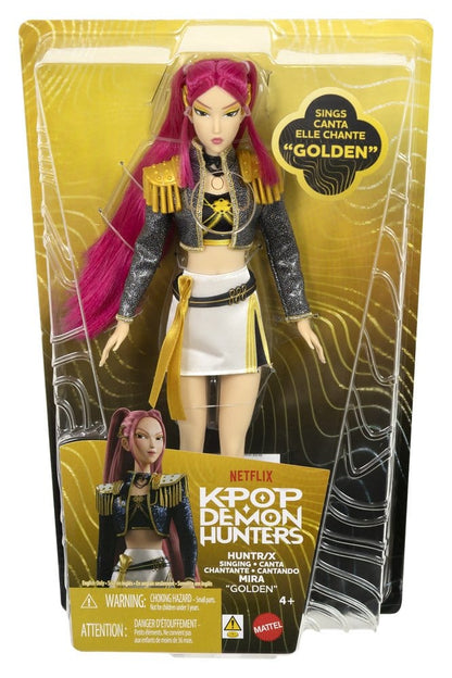 Poupée chantante KPop Demon Hunters HUNTR/X Mira « Golden » de Mattel, détail de la poupée avec vêtements colorés et accessoires.