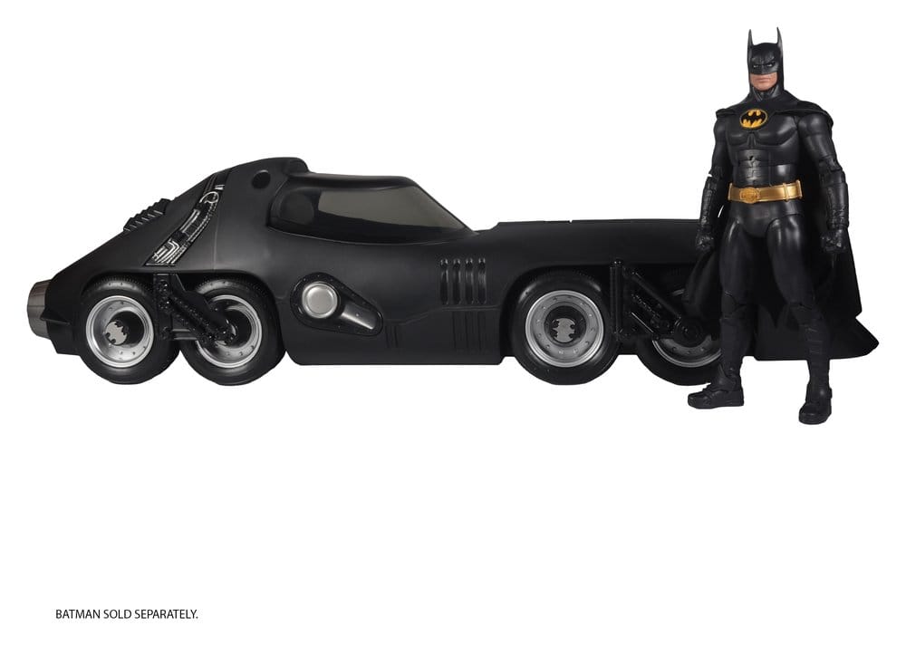 Figurine Batmissile du véhicule Batman Returns de McFarlane Toys, 54 cm, avec détails du Batmobile dans un style réaliste.