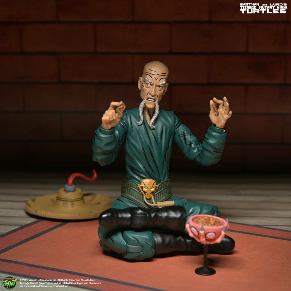 Figurine Neca des Tortues Ninja (Mirage Comics) Foot Mystic Mashima de 18 cm, représentant un personnage en pose dynamique.