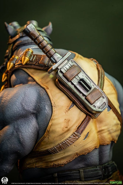 Teenage Mutant Ninja Turtles Legends statuette 1/3 Rocksteady 69 cm - Toys Legacy Collection